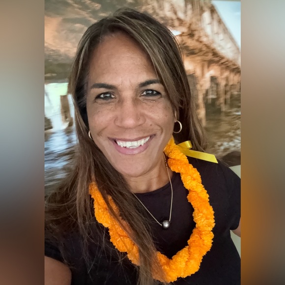 Meet your Posher, Zaida - Picture 2 of 2